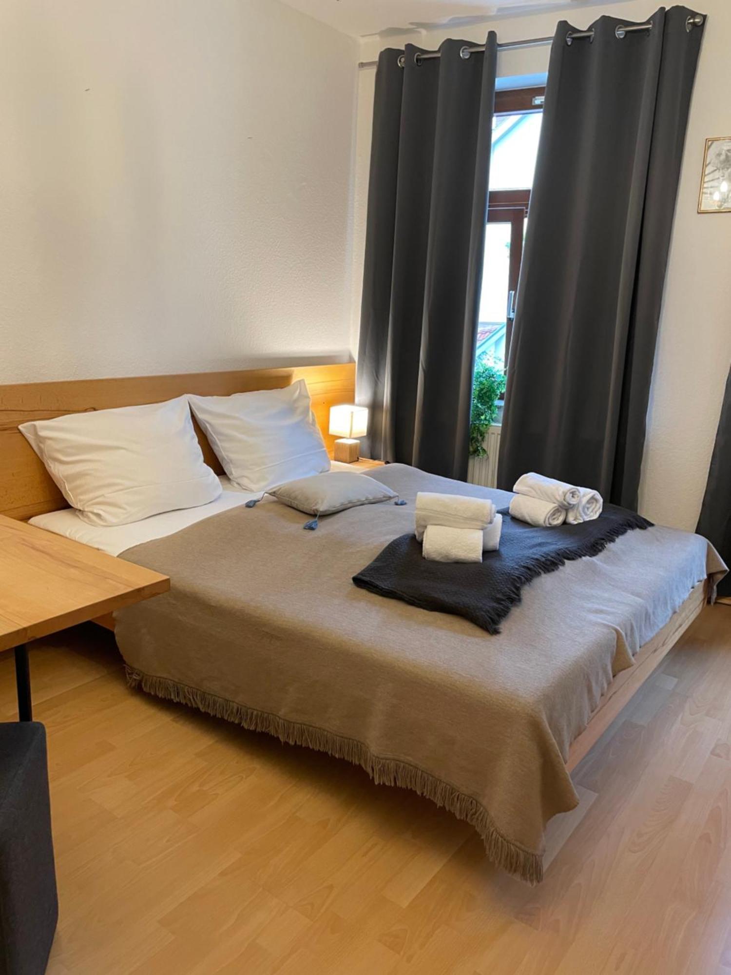 Bording Appartment La Romantica Fulda Bagian luar foto